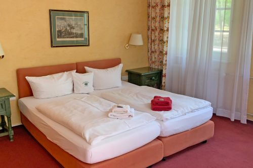 Doppelzimmer Hotelhaus mit Terrasse